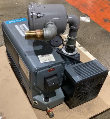 6.3 Kw シャフト パワー エアコン 真空ポンプ GVS300A 蒸気制限 10 Mbar 冷却剤の避難と回収のための理想的な選択
