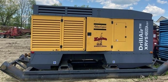 975Lディーゼルタンク容量 工業用ポータブルコンプレッサー XRVS1350